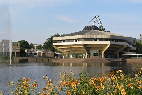 Canadá: Becas para Pregrado en Varios Temas York University