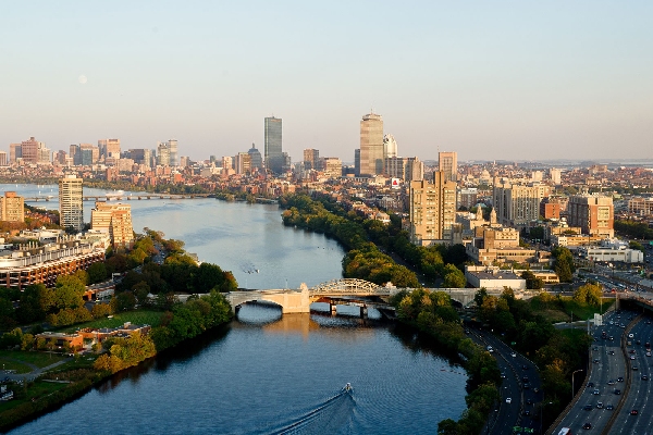 Estados Unidos: Becas para Pregrado y Postgrado en Diversos Temas Boston University 