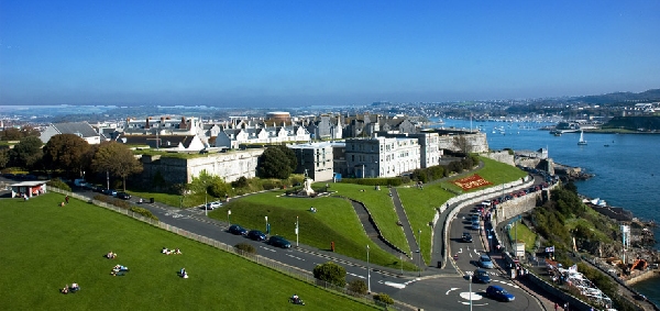 Reino Unido: Becas para Maestría en Varios Temas Plymouth University 