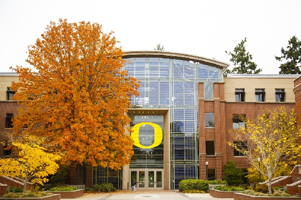 Estados Unidos: Becas para Pregrado en Varios Temas University of Oregon 