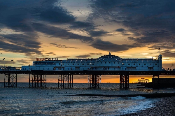 Reino Unido: Becas para Maestría en Varios Temas University of Brighton/Santander