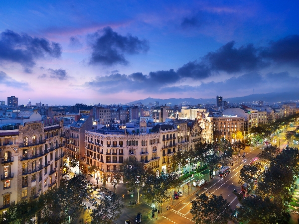 España: Becas para Maestría en Administración y Negocios EADA Business School 