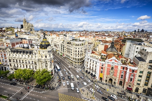 España: Becas para Maestría en Derecho Constitucional CEPC