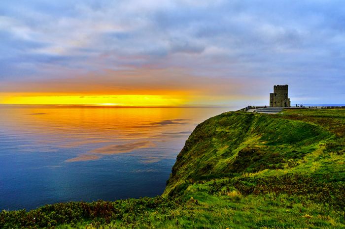 Irlanda: Beca Pregrado  en Diversas Áreas Universidad  Ulster