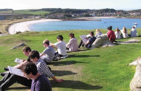 Reino Unido: Becas para Pregrado y Postgrado en Varios Temas Falmouth University