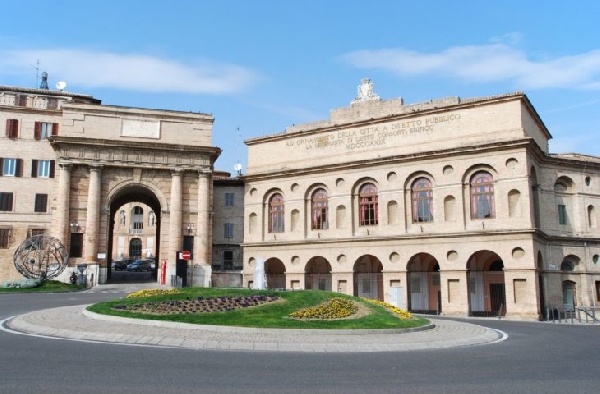 Italia: Becas para Maestría en Varios Temas Universita Di Macerata 