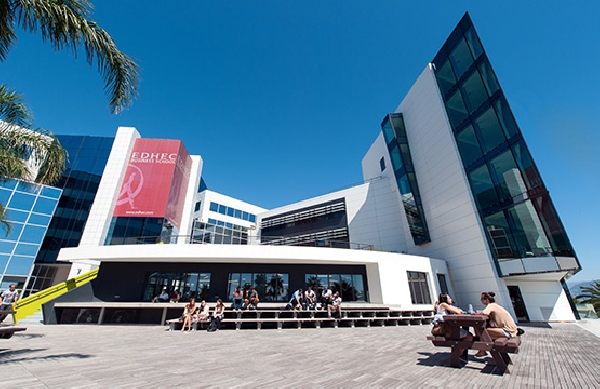 Francia: Becas para Maestría en Administración y Negocios EDHEC Business School