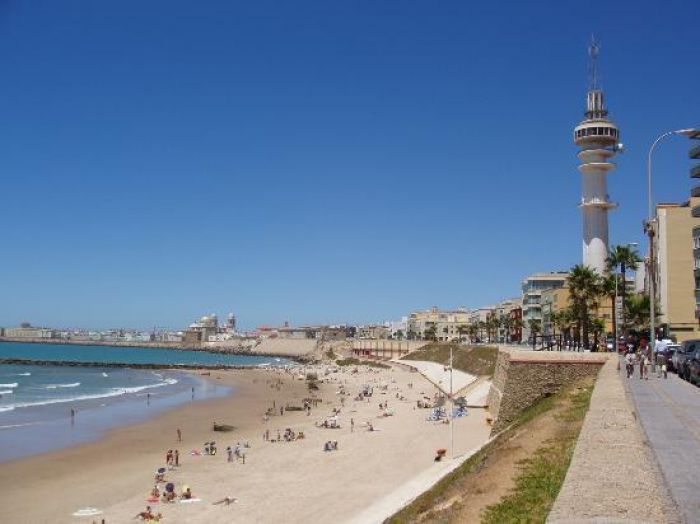 España: Beca Maestría en Diversas Áreas Universidad de Cádiz