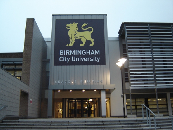 Reino Unido: Becas para Pregrado y Postgrado en Varios Temas Birmingham City University