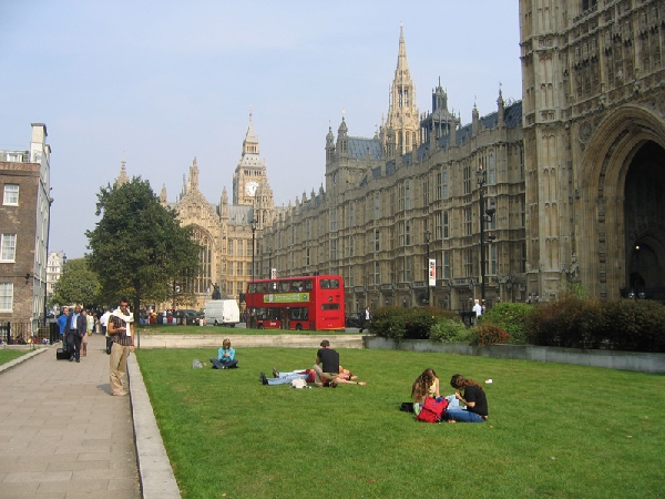 Reino Unido: Becas para Pregrado en Varios Temas City University London