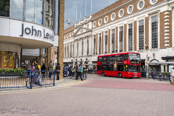 Reino Unido: Becas para Maestría en Administración y Negocios Kingston University 