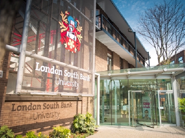 Reino Unido: Becas para Postgrado en Varios Temas London South Bank University 