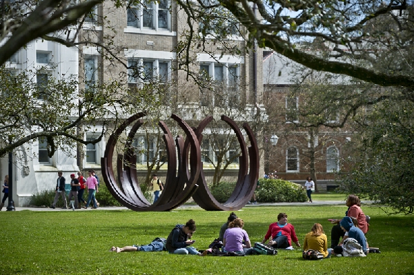 Estados Unidos: Becas para Pregrado en Varios Temas Tulane University