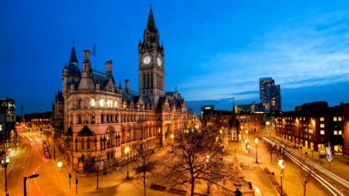 Reino Unido: Beca Pregrado  en Diversas Áreas Universidad de Manchester